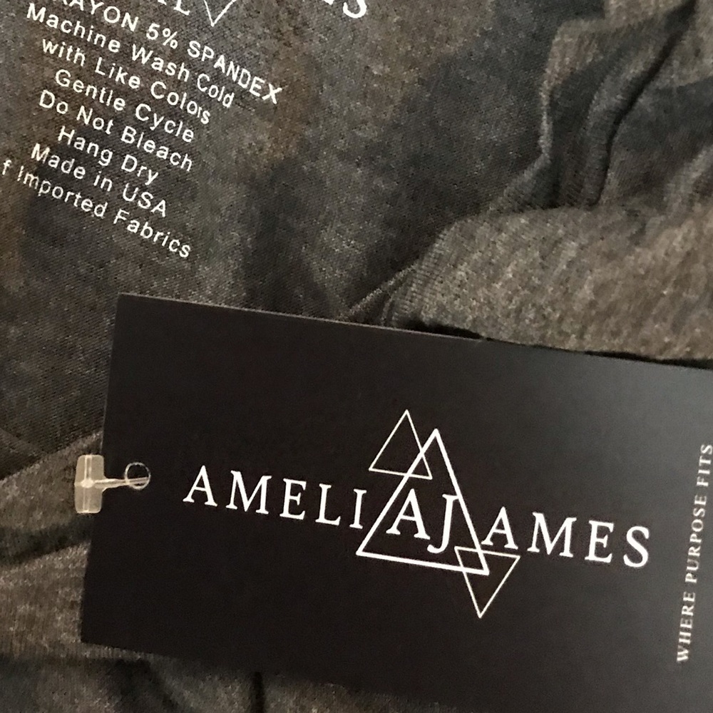 Amelia James NWT Grey Mom Boss Tank - Picture 7 of 7